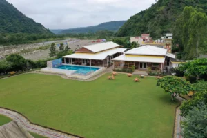 Four Banyans Resort